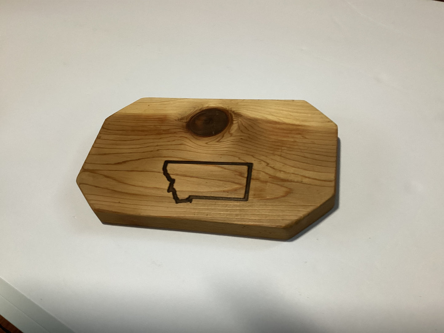 Madison Series 9" x 5.5" Knotty Pine Trivet